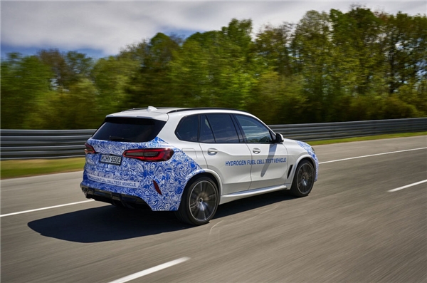BMW i Hydrogen NEXT'in yol testlerine başlandı